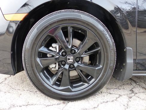 Used 2024 Honda Odyssey Sport image 14