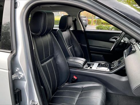 Used 2018 Land Rover Range Rover Velar S image 9