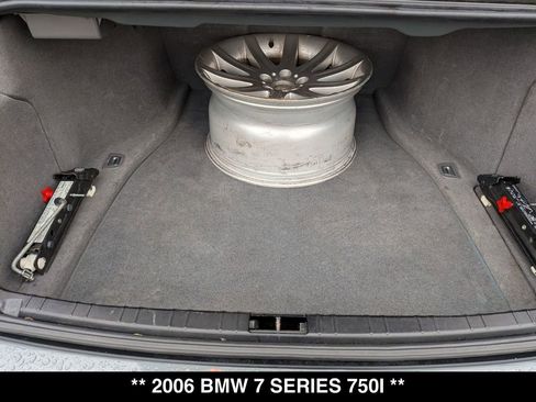 Used 2006 BMW 750i RWD image 24
