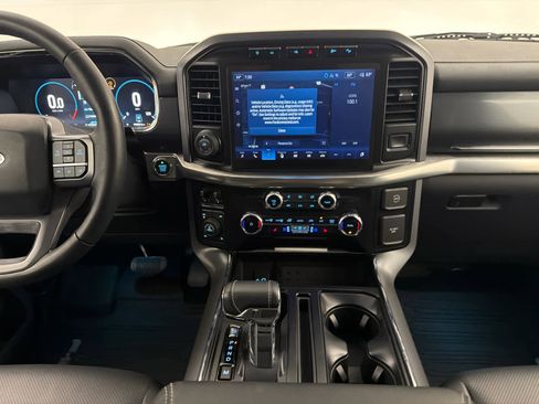 Used 2023 Ford F150 Lariat w/ Trailer Tow Package image 19