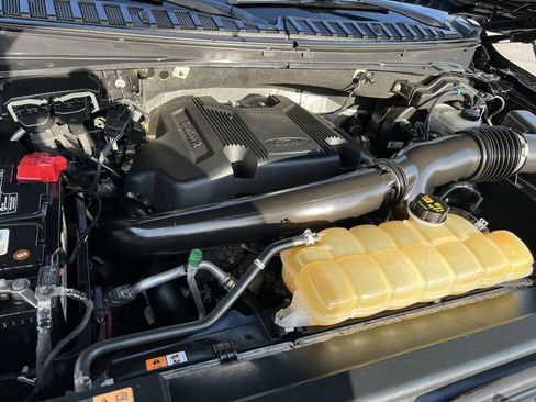 Used 2019 Ford Expedition Max Platinum image 30