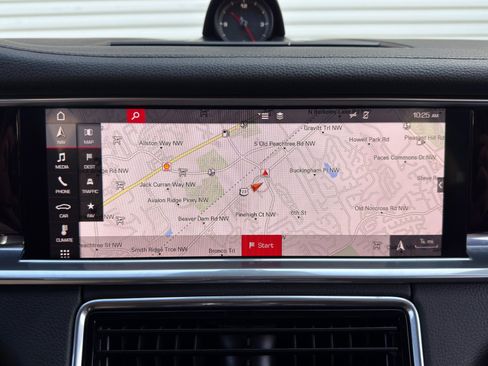 Used 2019 Porsche Panamera RWD image 23