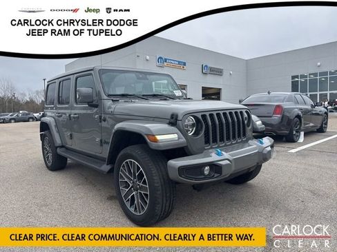 Used 2022 Jeep Wrangler Sahara image 4