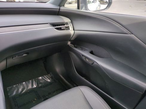 Used 2023 Lexus RX 350 Premium image 17