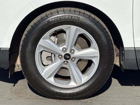 Used 2024 Ford Edge SE w/ Cargo Accessory Package image 31