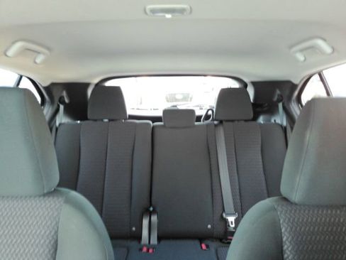 Used 2024 Mitsubishi Eclipse Cross LE image 32