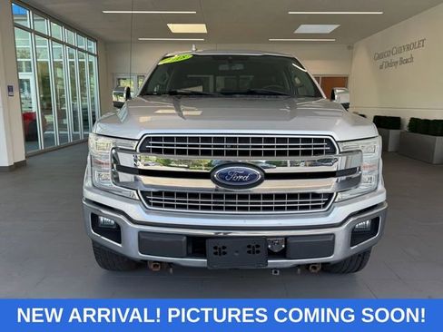 Used 2018 Ford F150 Lariat w/ Equipment Group 502A Luxury AWD/4WD image 2