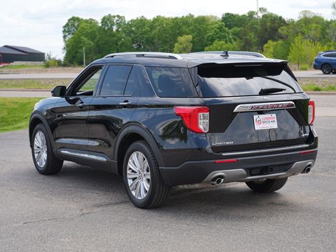 Used 2024 Ford Explorer Limited w/ Limited Technology Package AWD/4WD image 6