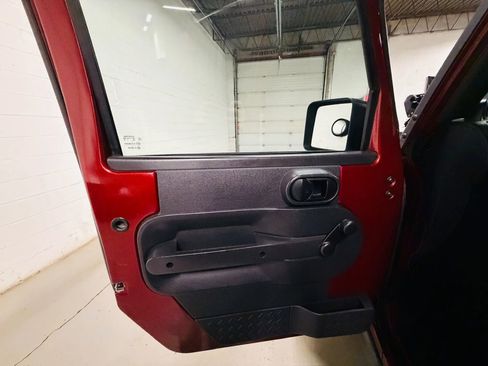 Used 2009 Jeep Wrangler Unlimited X RWD image 11
