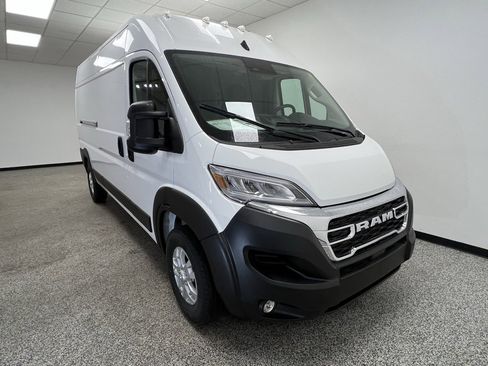 New 2026 RAM ProMaster 3500 w/ Quick Order Package 22G SLT image 17