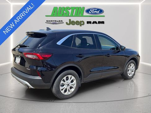 Used 2023 Ford Escape Active w/ Tech Pack #2 AWD/4WD image 5