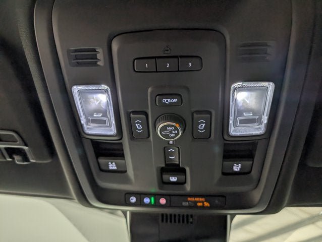 Used 2024 GMC Yukon Denali AWD/4WD image 27