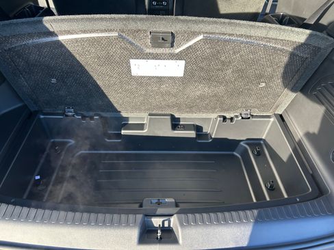 New 2026 Chevrolet Traverse LT w/ Sun and Wheel Package image 40