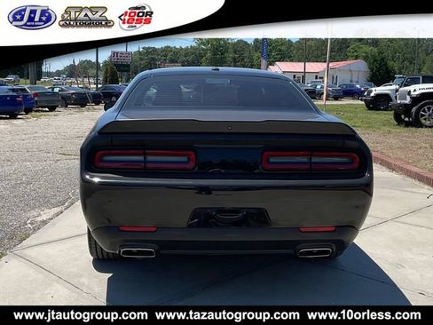 Used 2020 Dodge Challenger SXT w/ Blacktop Package RWD image 6