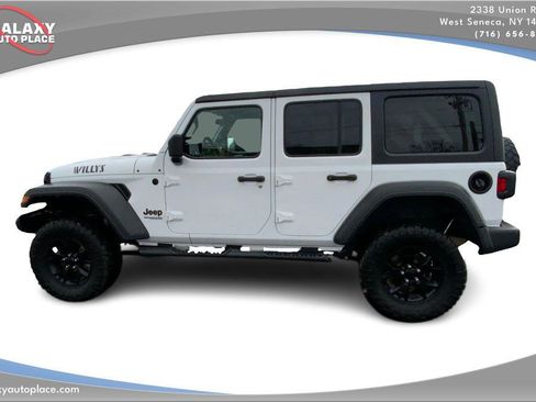 Used 2021 Jeep Wrangler Unlimited Sport image 8