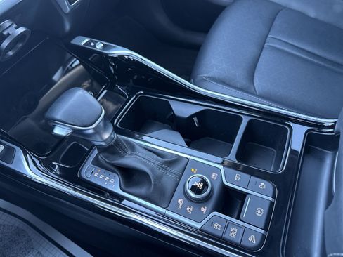 Used 2021 Kia Sorento SX image 16