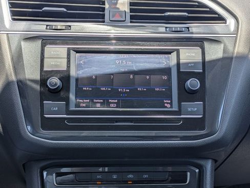 Used 2018 Volkswagen Tiguan S FWD image 14