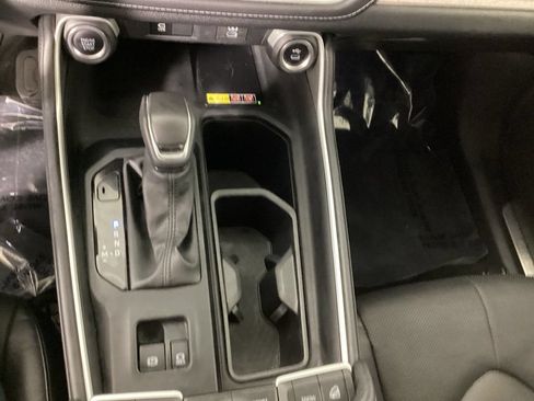 Used 2024 Toyota Grand Highlander AWD image 27