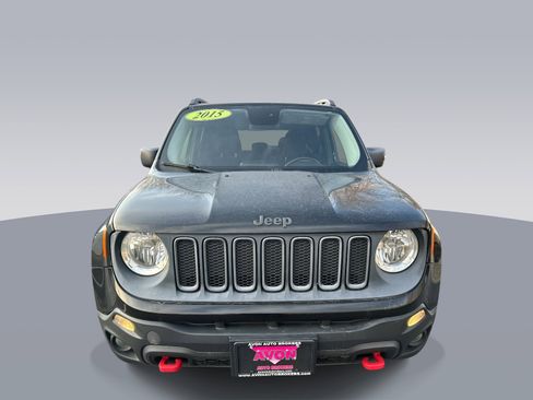 Used 2015 Jeep Renegade Trailhawk image 8