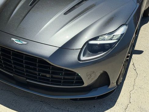 Used 2024 Aston Martin DB12 Coupe RWD image 21