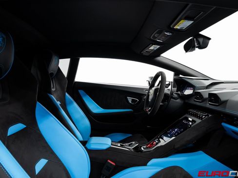 Used 2023 Lamborghini Huracan Tecnica image 35