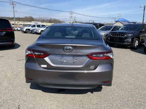 Used 2023 Toyota Camry LE image 4