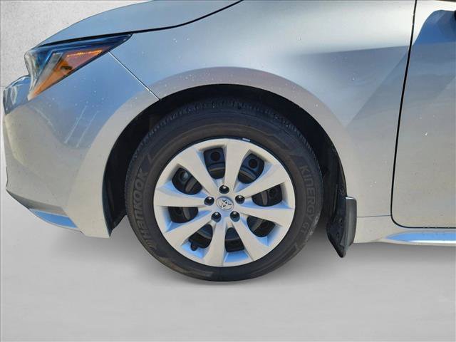 Used 2025 Toyota Corolla LE FWD image 28
