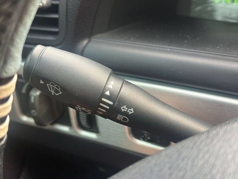 Used 2003 Ford Thunderbird RWD image 25