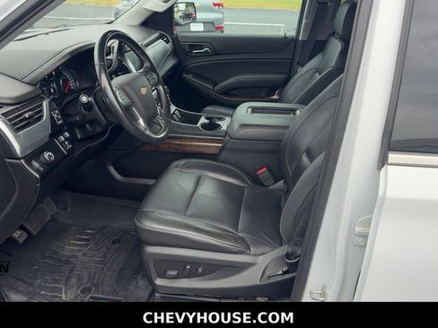 Used 2019 Chevrolet Suburban LT w/ Max Trailering Package RWD image 11