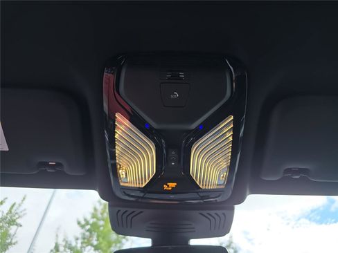 Used 2024 BMW X4 M40i image 26