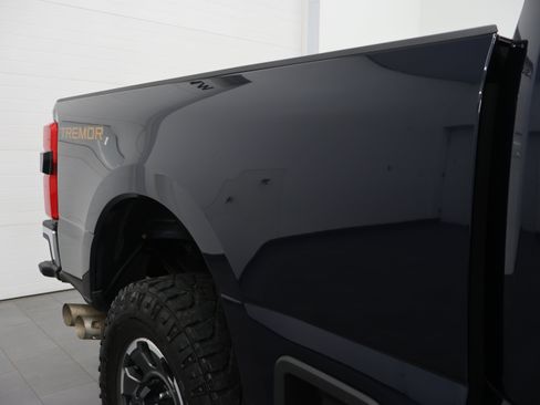 Used 2023 Ford F350 Lariat w/ Lariat Ultimate Package AWD/4WD image 28