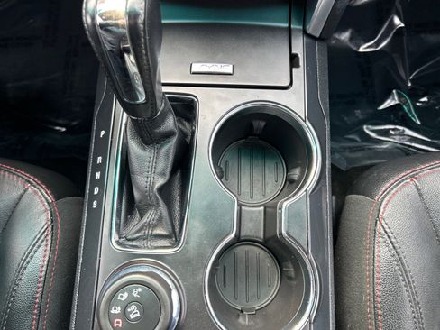 Used 2016 Ford Explorer Sport image 34