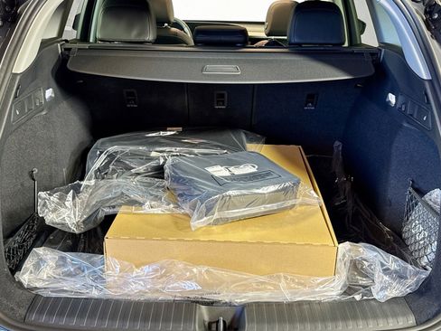 New 2025 Audi Q6 e-tron Premium image 23