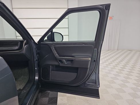 Used 2022 Rivian R1T Adventure AWD/4WD image 18