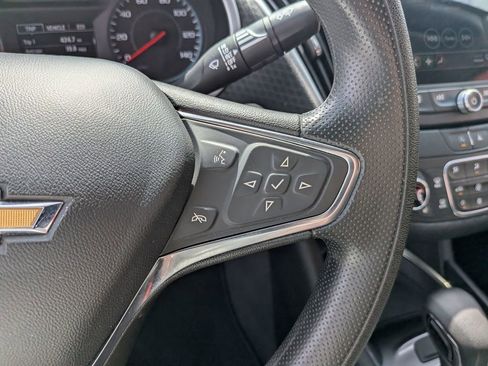 Used 2023 Chevrolet Malibu LT FWD image 16