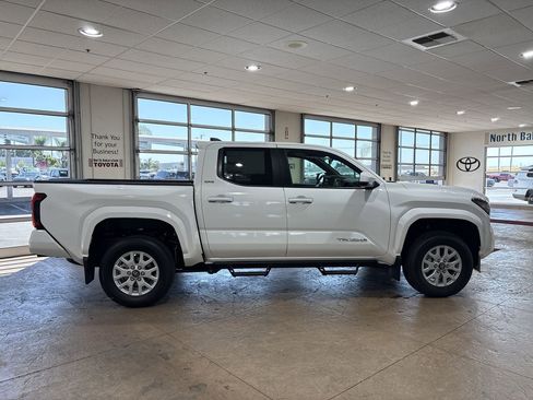 New 2026 Toyota Tacoma SR5 RWD image 3