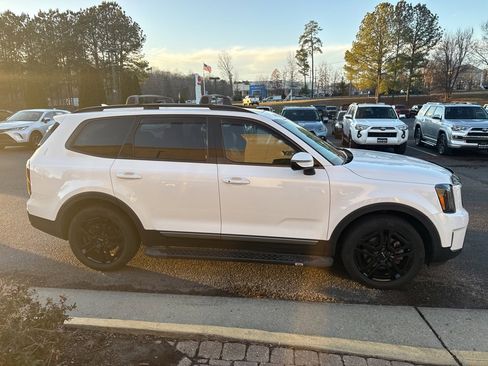 Used 2023 Kia Telluride EX X-Line image 2