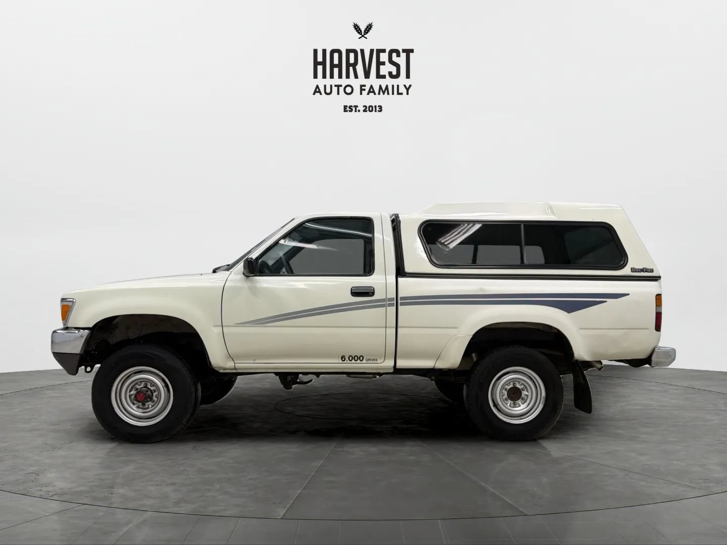 Used 1990 Toyota Pickup Deluxe AWD/4WD image 2