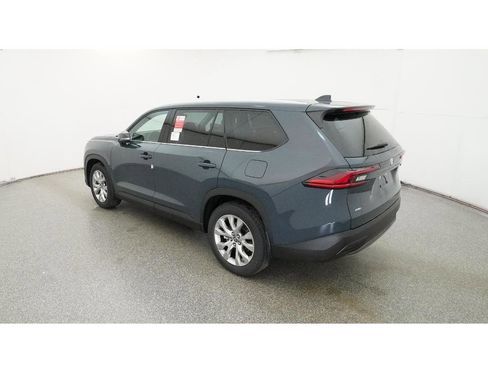 New 2026 Toyota Grand Highlander Limited image 5