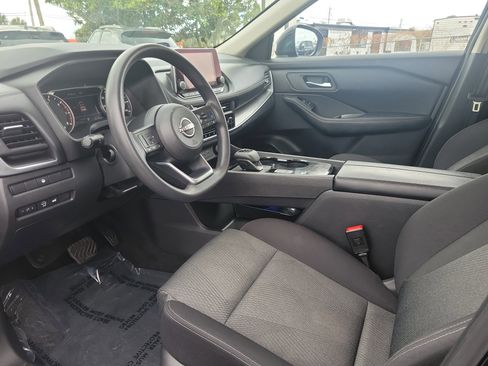 Used 2024 Nissan Rogue SV image 21