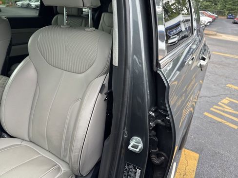 Used 2024 Hyundai Palisade Calligraphy image 6