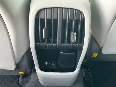 Used 2024 Hyundai Kona Limited FWD image 37