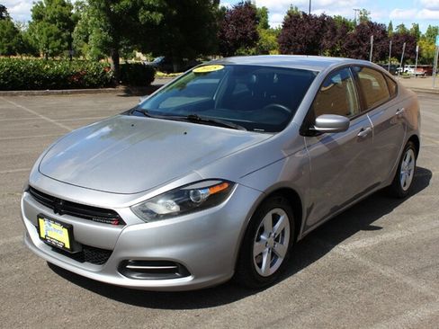 Used 2015 Dodge Dart SXT FWD image 2