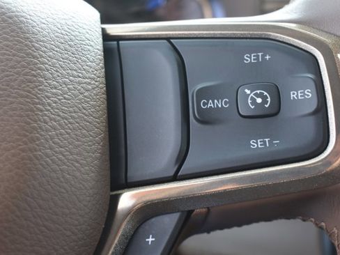 Used 2024 RAM 3500 Limited image 24