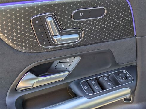 Certified 2025 Mercedes-Benz GLA 250 4MATIC image 15