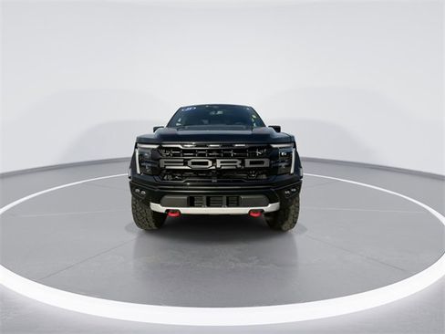 Used 2025 Ford F150 Raptor image 3