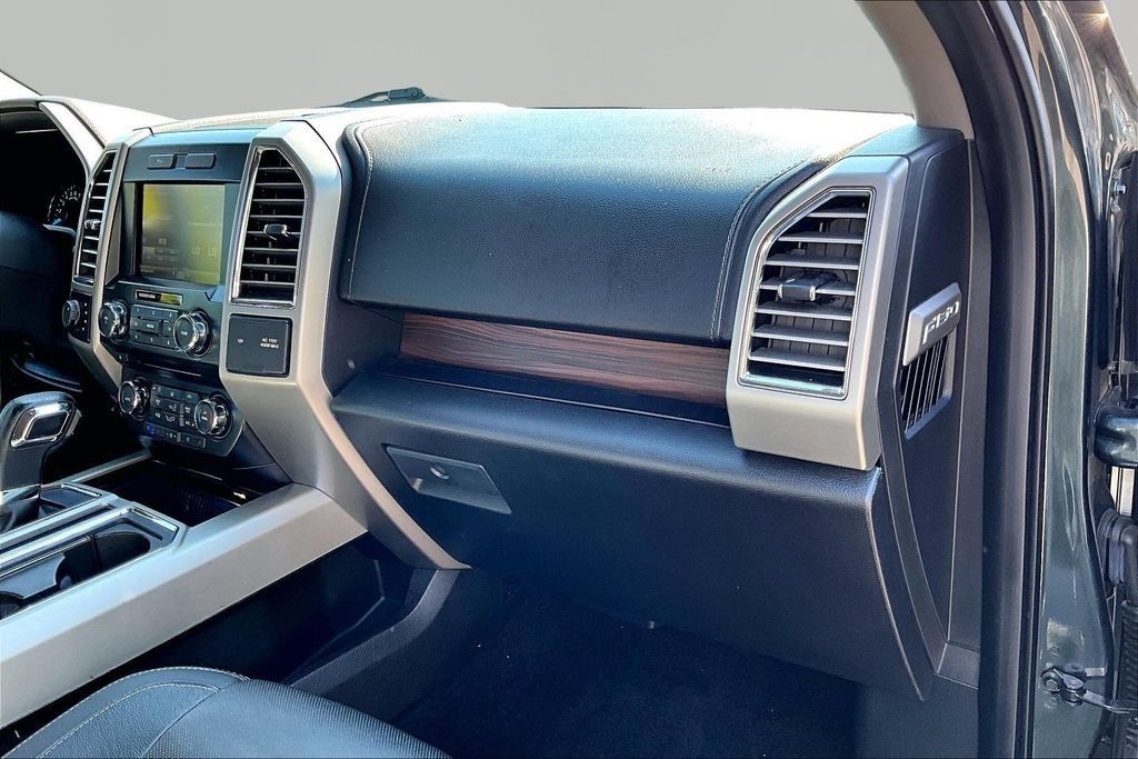 Used 2015 Ford F150 Lariat AWD/4WD image 18