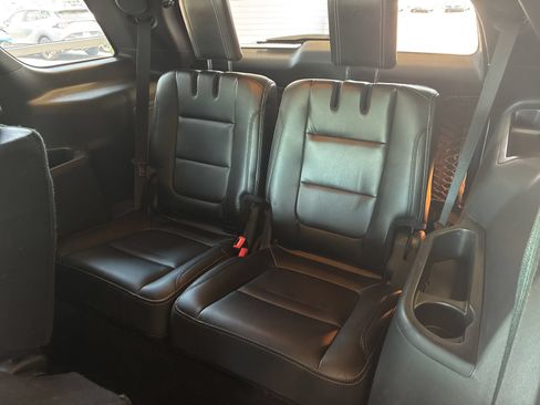 Used 2016 Ford Explorer Limited AWD/4WD image 12