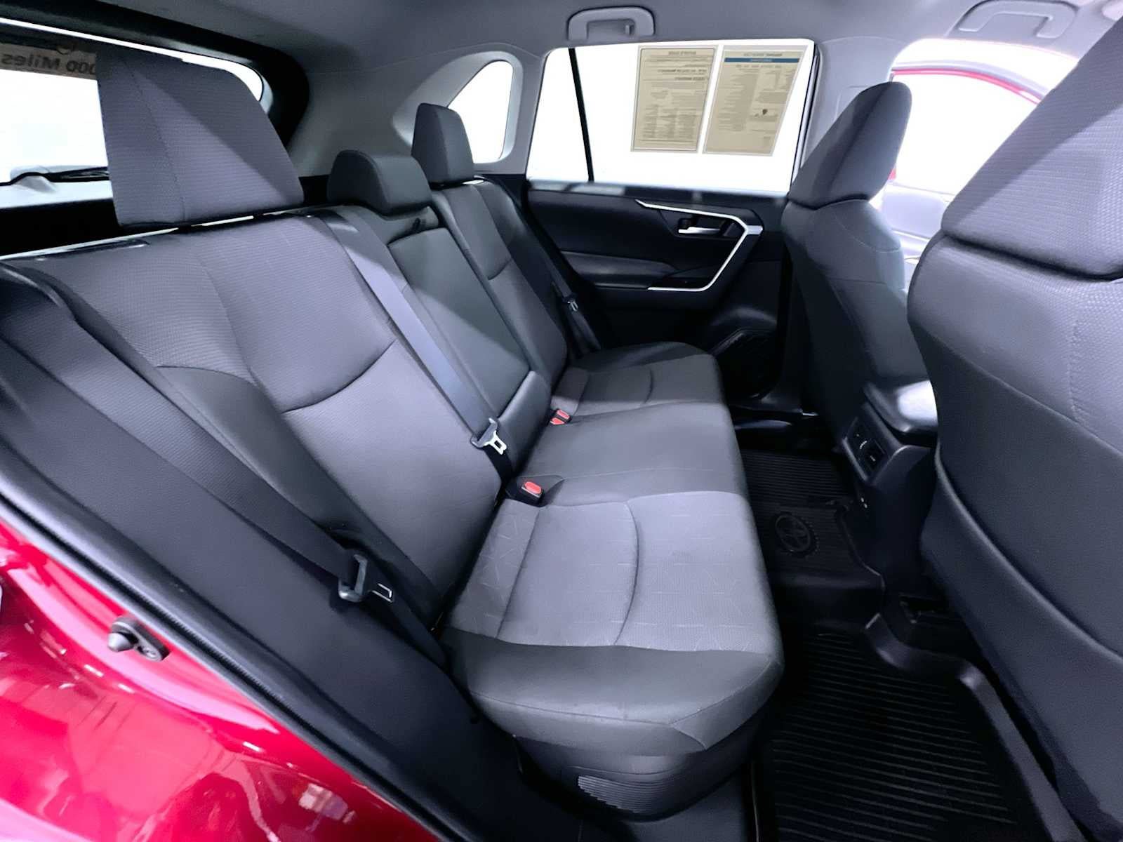 Used 2025 Toyota RAV4 XLE AWD/4WD image 36
