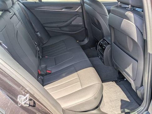 Used 2023 BMW 530i w/ Premium Package RWD image 28